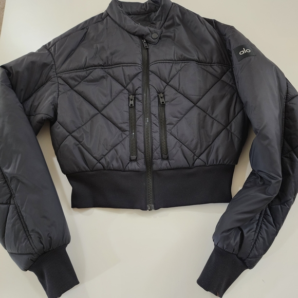 ALO Yoga snowrider puffer jacket - Picture 4 of 15